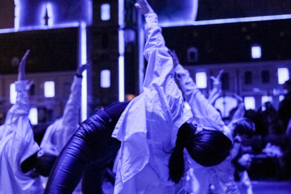 6EB974F2-D345-4E6A-B086-F479171A5D97