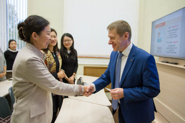 537E5D3609D9FD4A5766F8A5C49E8A06E14DDC98A0B66F4F9Bpimgpsh_fullsize_distr