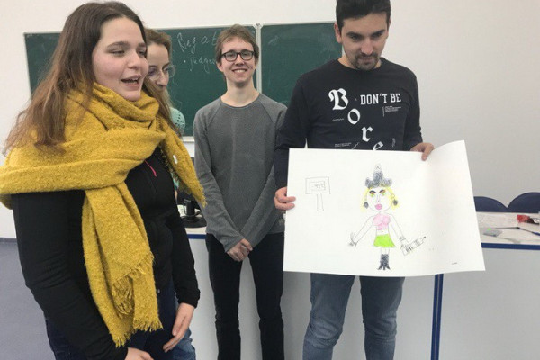 c5WhcFXKZS8-d676dff1d9