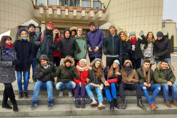 l7KOFMhWoHg-904261512c