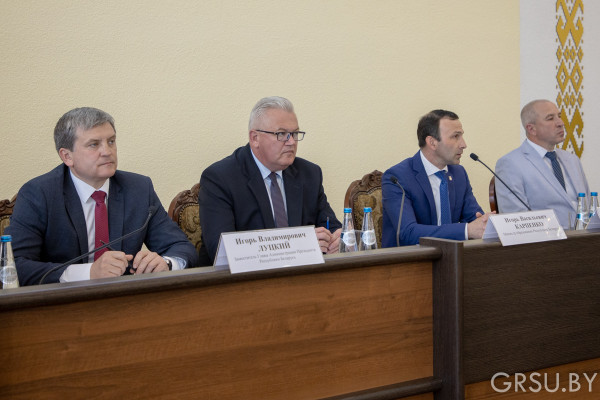 202106116577IMG_6577