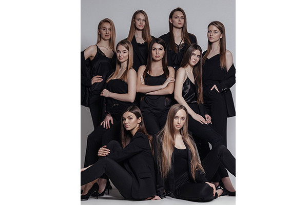 7811C9AE-329D-421D-9BCC-12475660B1B24