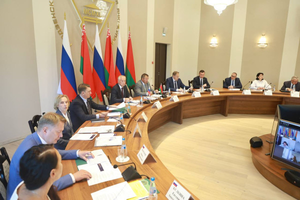 photo_5390972031895455636_y