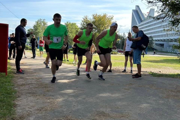 photo_5188355433583202186_y