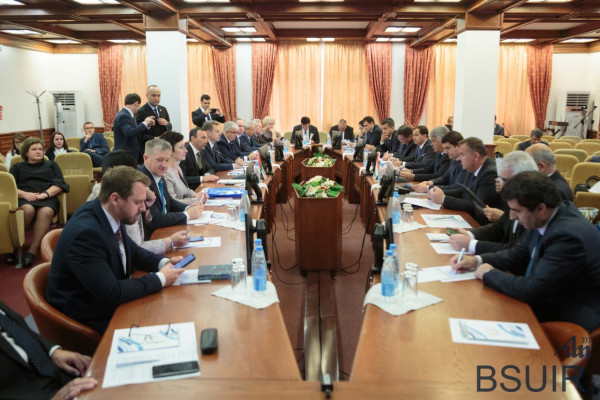 photo_5262955734159709859_y