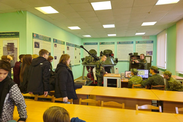 photo_5294487528621070042_y