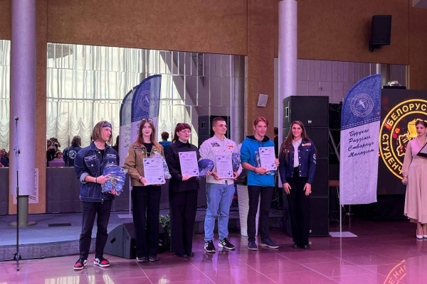 photo_5298940361735000663_y