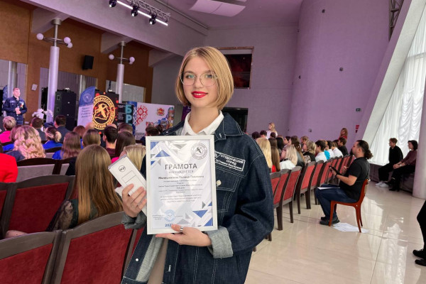 photo_5298940361735000667_y