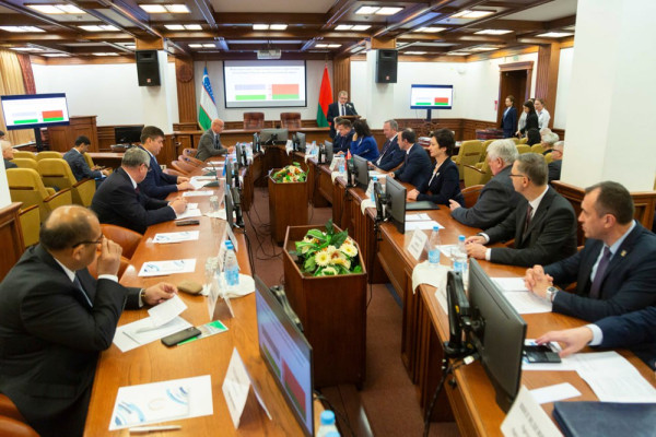 photo_5314548809759575778_y