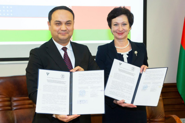 photo_5314548809759575785_y