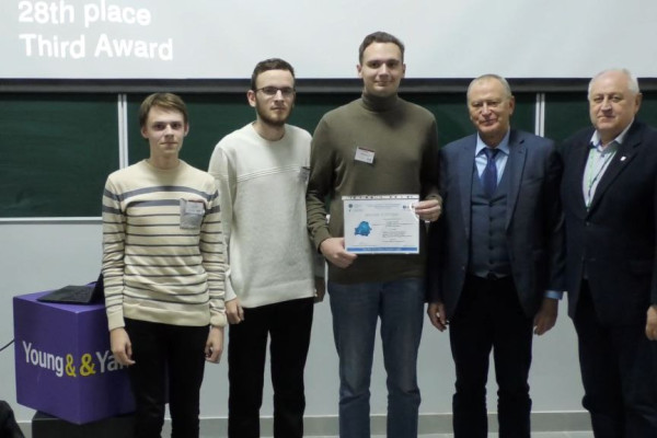 photo_5352969130468300548_y