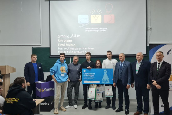 photo_5357298294293909703_y