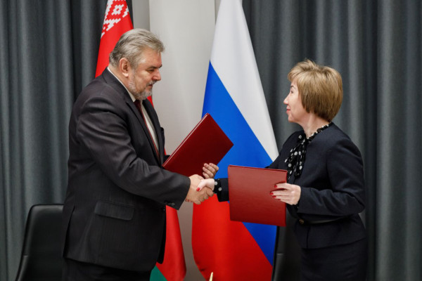 photo_5388560601032283848_y