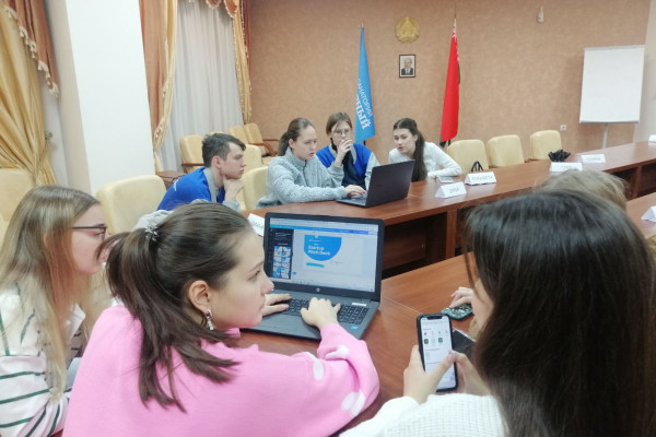 IMG-9eb8d3700c8b7f7d500b8016b7a157f8-V