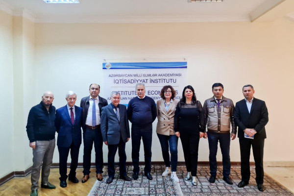 photo_5436317806980354223_y