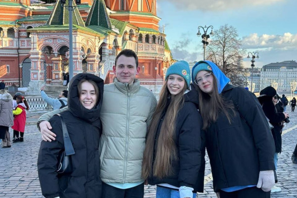 photo_5436089147216483257_y