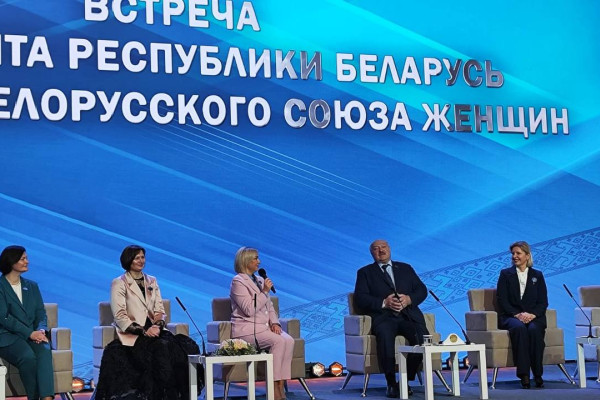 photo_5445264657649621207_y