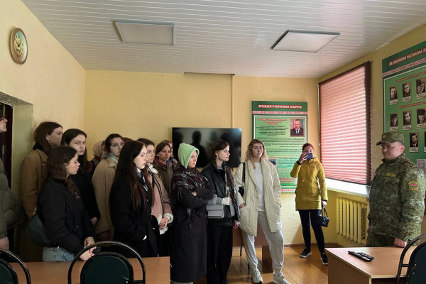 photo_5267002675684300298_y