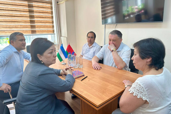 photo_5339148183407811540_y