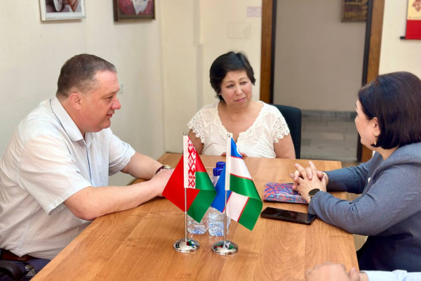 photo_5339148183407811541_y