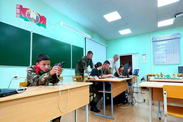 photo_5424591240592219701_y