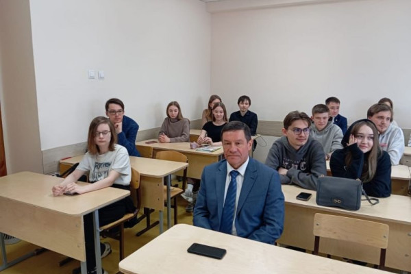 photo_5449784762836311221_x