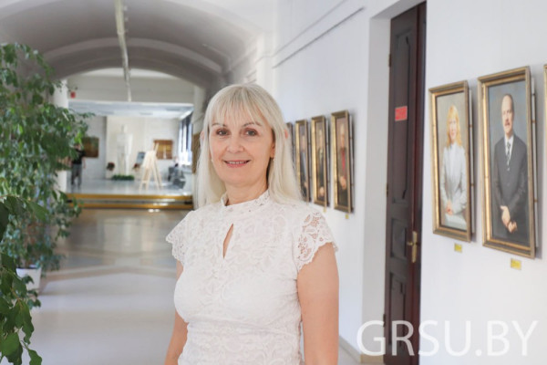 photo_5474589534705539814_y