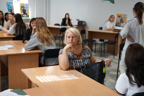 photo_5248972381500858818_y