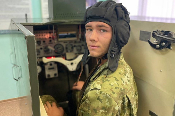 photo_5267241952607329238_y