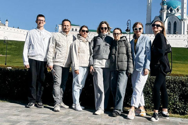 photo_5445105752449607584_y