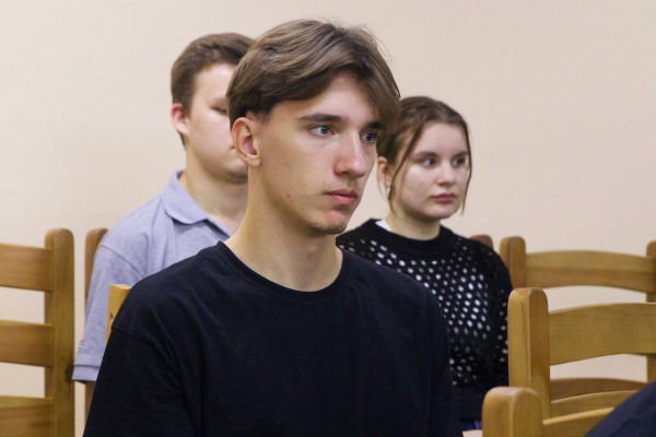 photo_5242291143260103547_y