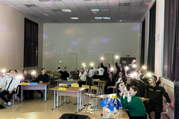 photo_5307497414057387327_y