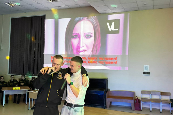 photo_5307497414057387329_y