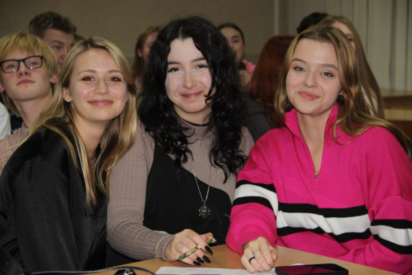 photo_5307497414057387358_y