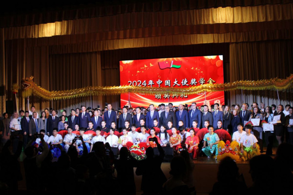 photo_5310224164239565052_y