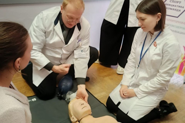 photo_5318990969879782902_y