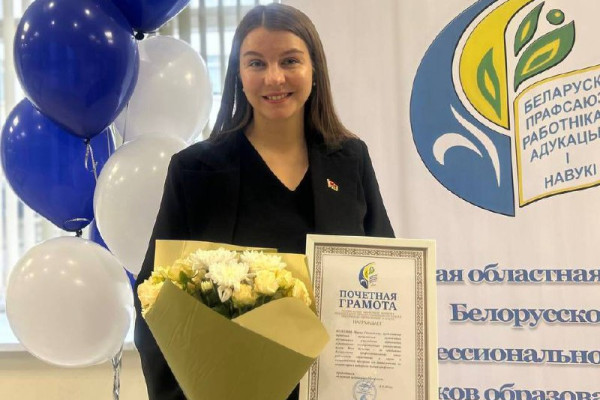 photo_5330411421063832941_x