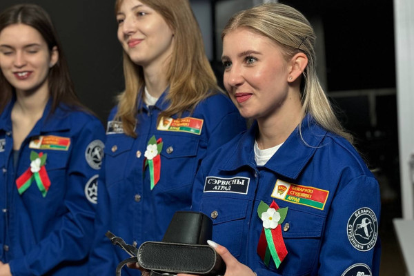 photo_5386672911366087568_y