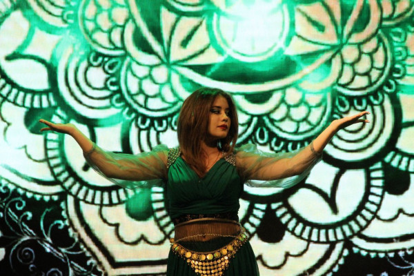 photo_5411608585248567168_y