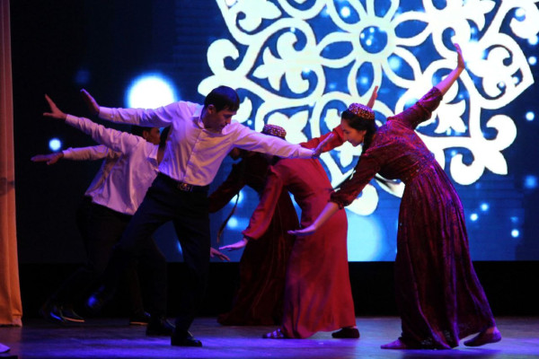 photo_5411608585248567169_y