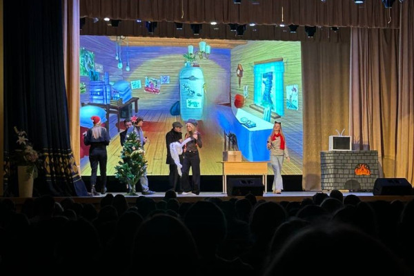 photo_5416029648489409942_y