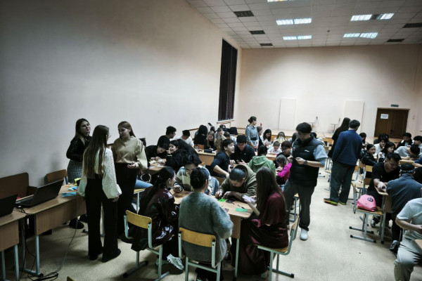 photo_5422820571604970143_y