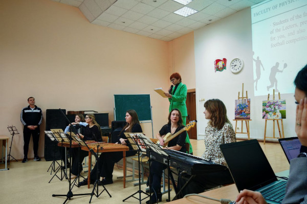 photo_5422820571604970145_y