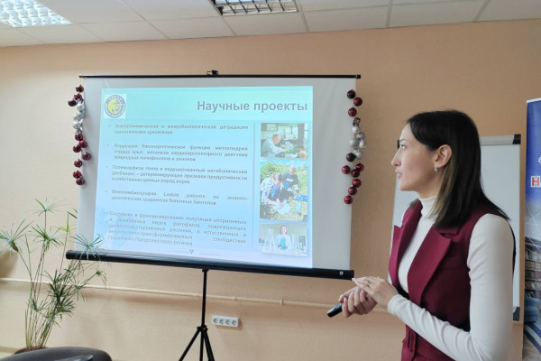 photo_5424846159786141111_y