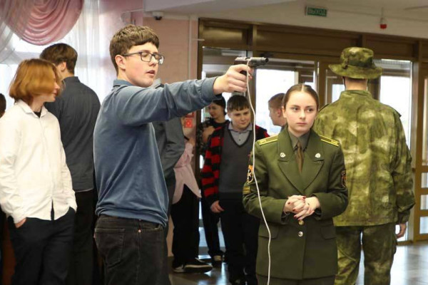 photo_5251336361565350903_y