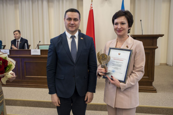 photo_5312022243708105506_y