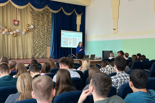 photo_5375534102662475581_y