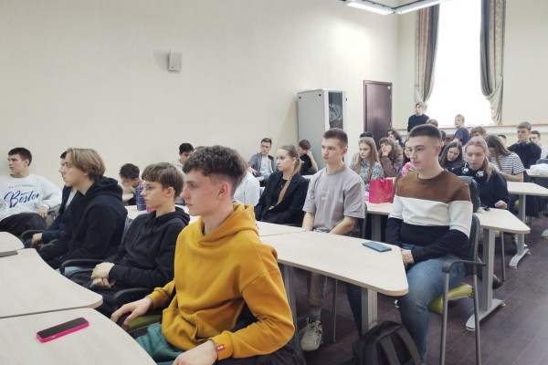 photo_5375534102662475584_y