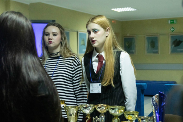 photo_5384254196238382035_y