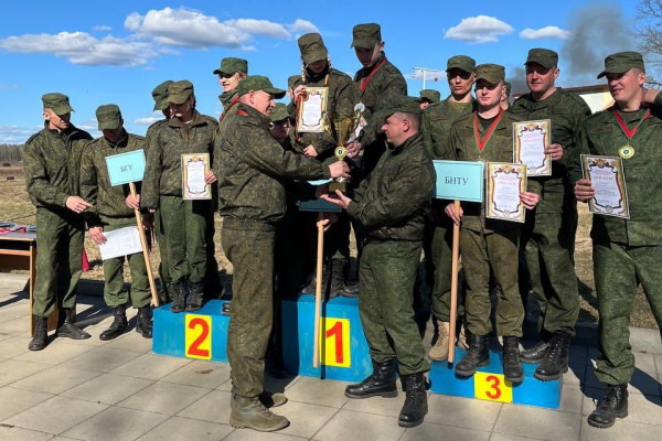 photo_5438325914644638364_y